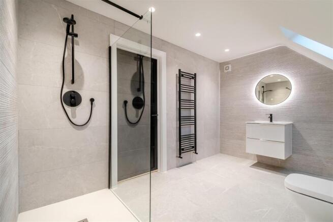 8628166-interior39.jpg