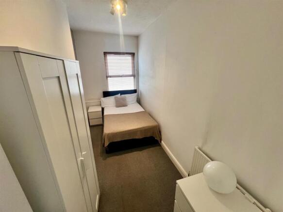 Room 2.jpg