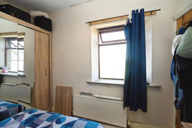 2 bed Terraced for sale Image 8