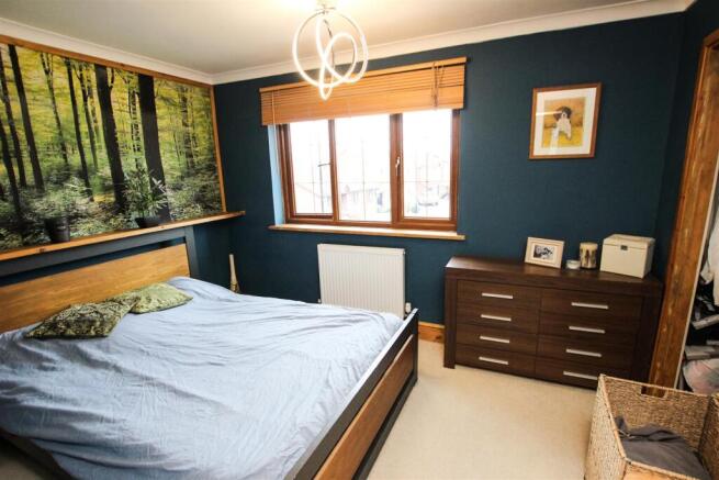 3 bed House for sale Image 9