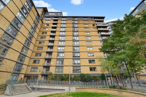 Victoria Road, London, W3