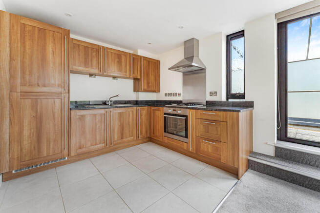 14 New Leys Court-11