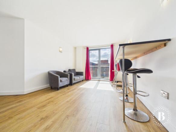 2 bed Flat to rent Image 4
