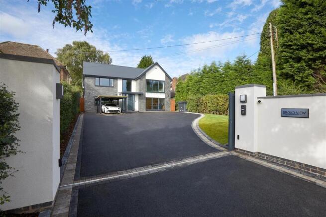 Broad View_Exterior_002.jpg