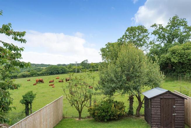 Garden & View