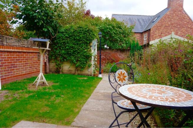 Cottage Garden
