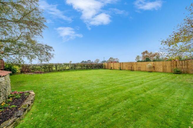 Garden/grounds
