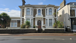 Flat F, 39 Neville House, Queen Street, Deal CT14 6EY
