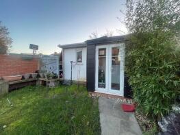 625, Honeypot Lane, Stanmore HA7 1JE
