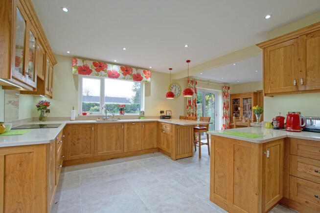 Kitchen/Dining Ro...