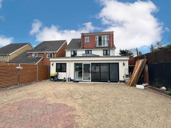 St. Andrews Mews, Luton, LU3 photo 4