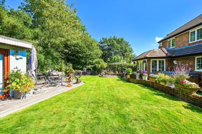 Pollington Place, Crowborough, TN6 photo 4