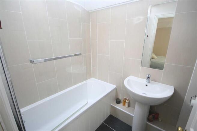 En-suite bathroom wc
