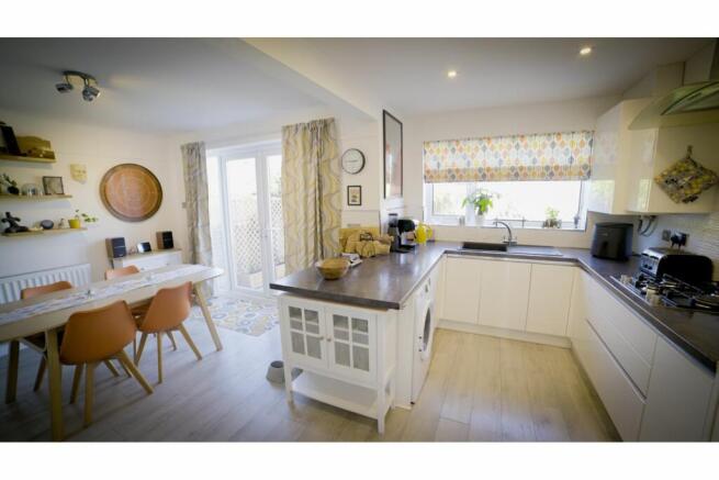 Kitchen/Dining Room