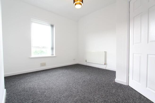 3 bed Terraced to rent Image 6