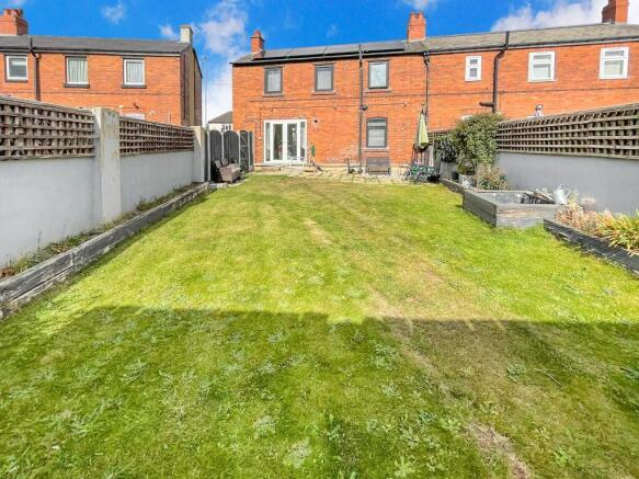 3 bed Semi-Detached for sale Image 12