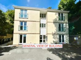 20, Flora Gardens, Penrose Road, Helston TR13 8DW