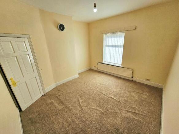 bedroom 2.jpeg