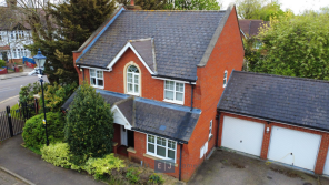 1, Amber Lane, Hainault, Ilford IG6 2AU