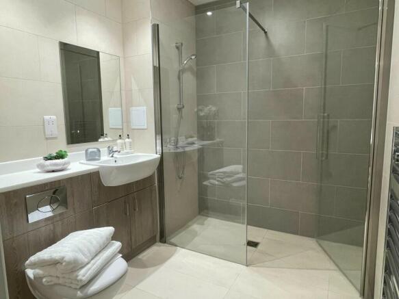 Ensuite