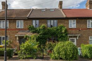 81, Penrhyn Avenue, London E17 5BJ