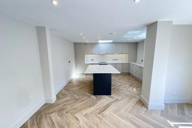 3 bed Bungalow for sale Image 9