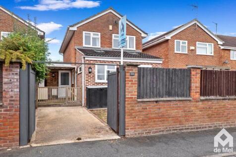 Roman Hackle Avenue, Wymans Brook, Cheltenham, GL50