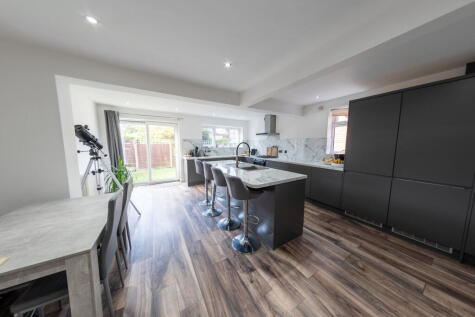 Mowe Croft, Marston Green, B37