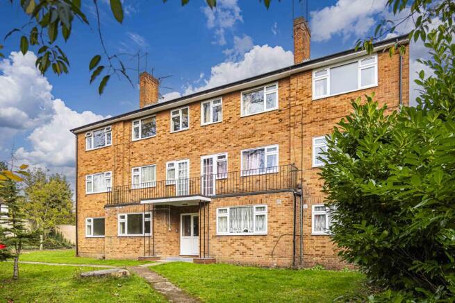 2 Woodville Court ex