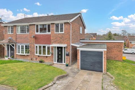 Ascot Road, Royston, SG8