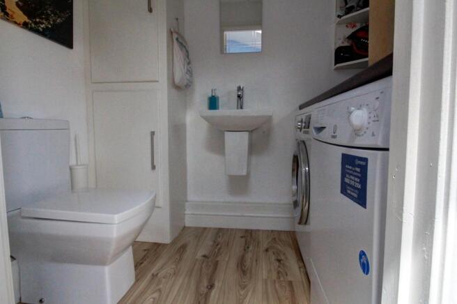 w.c. / utility room (5)