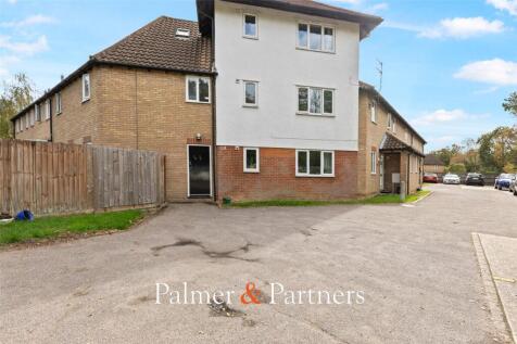 Dale Close, Stanway, Colchester, Essex, CO3