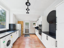 85, East Park Avenue, Hull HU8 9AD