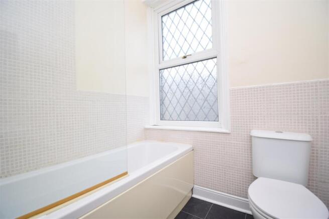 1 bed Terraced to rent Image 4