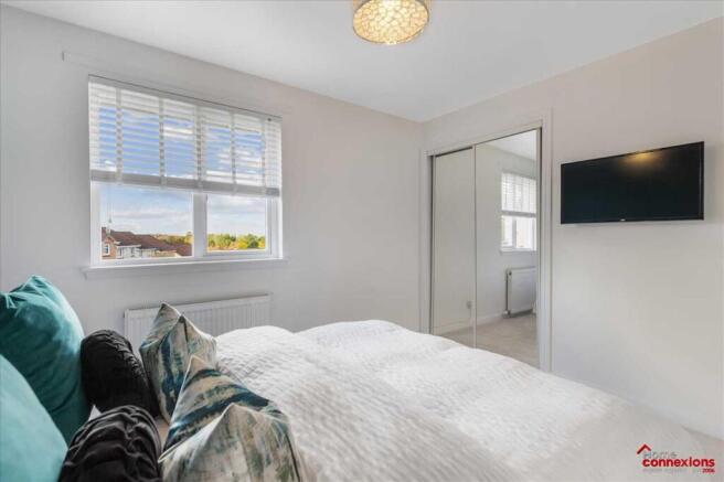 Bedroom One (3)