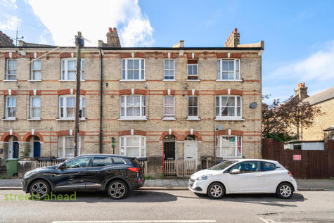 St. Gothard Road, London, SE27