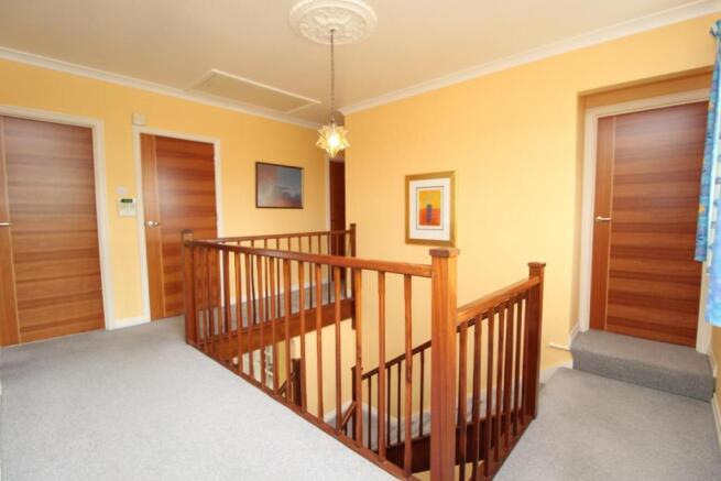 FIRST FLOOR LANDING