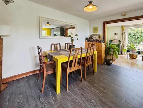3 bed Detached for sale Image 8