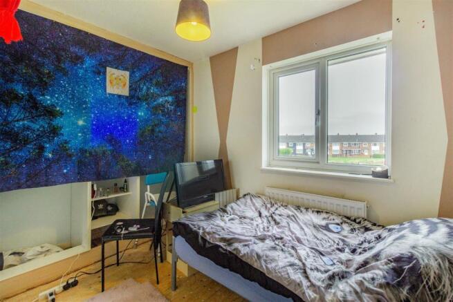 8487599-interior08.jpg