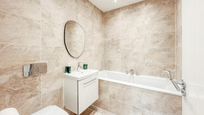 4 bed Detached for sale Image 12