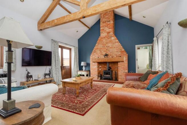 The Old Stables, Woolscott