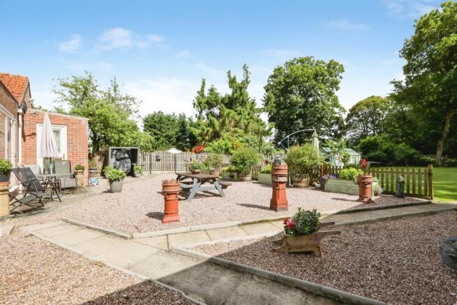 3 bed Detached Bungalow for sale Image 9