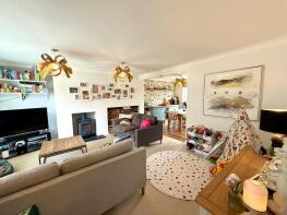 3, Sutton Place, Brockenhurst SO42 7TX