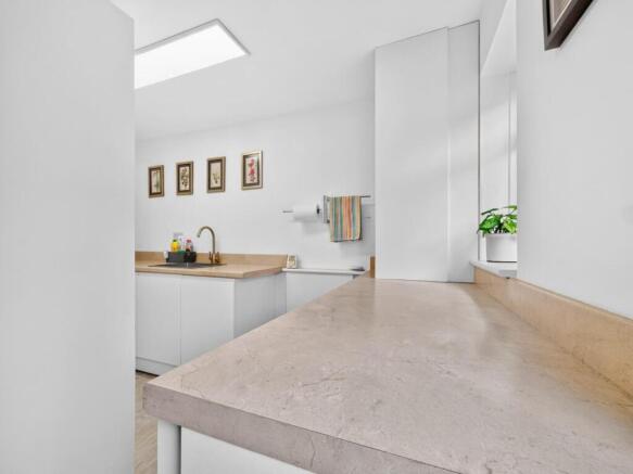 3 bed Detached for sale Image 7