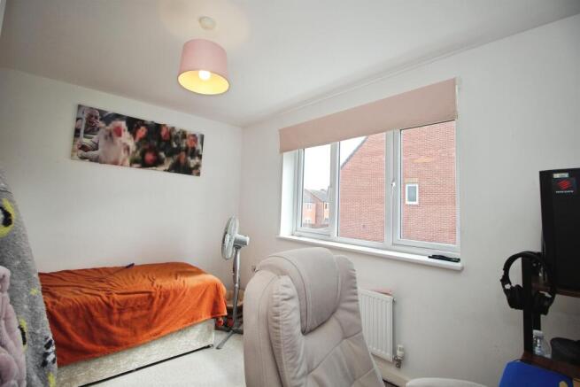 3 bed Town House for sale Image 12