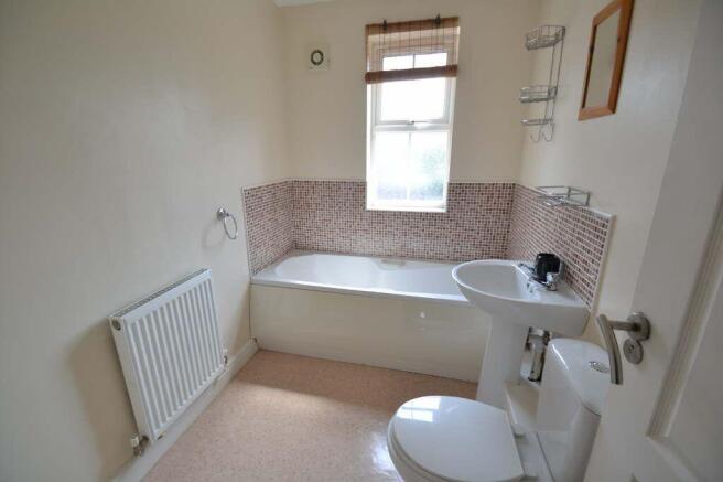 2 bed Flat to rent Image 4