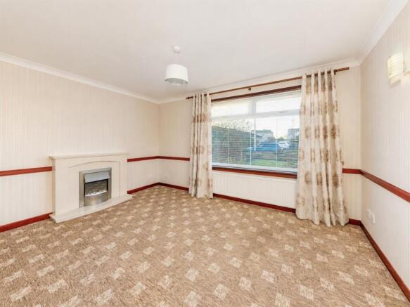 37 Hawick Drive Dundee new-4.jpg