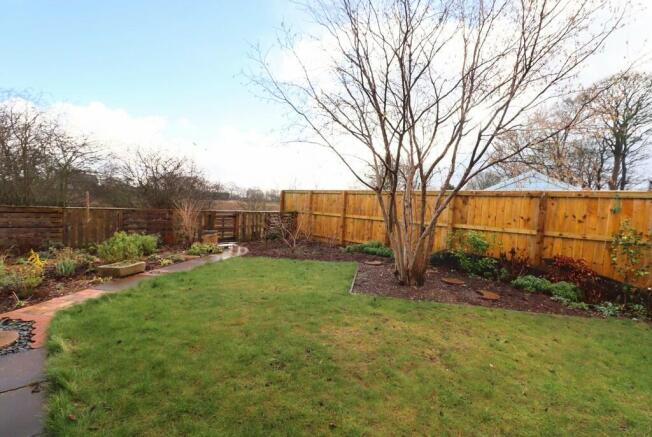2 bed Detached Bungalow to rent Image 12