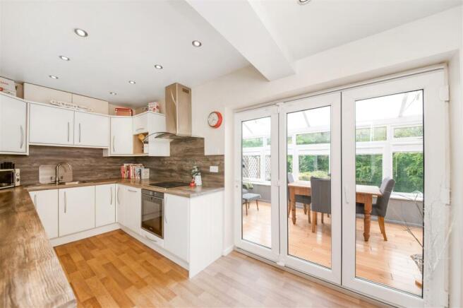 BREAKFAST KITCHEN