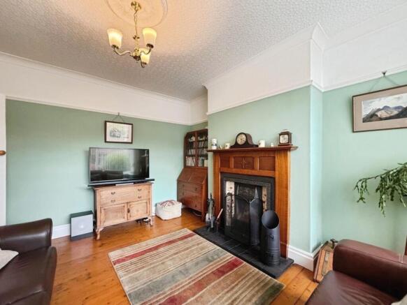 pbox-living_room-326582.jpg